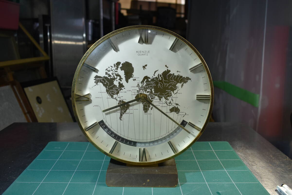 Qo005 Vintage Kienzle Quartz World Desk Mantle Clock Made in Qo005 Vintage Kienzle Quartz World Desk Mantle Clock Made in