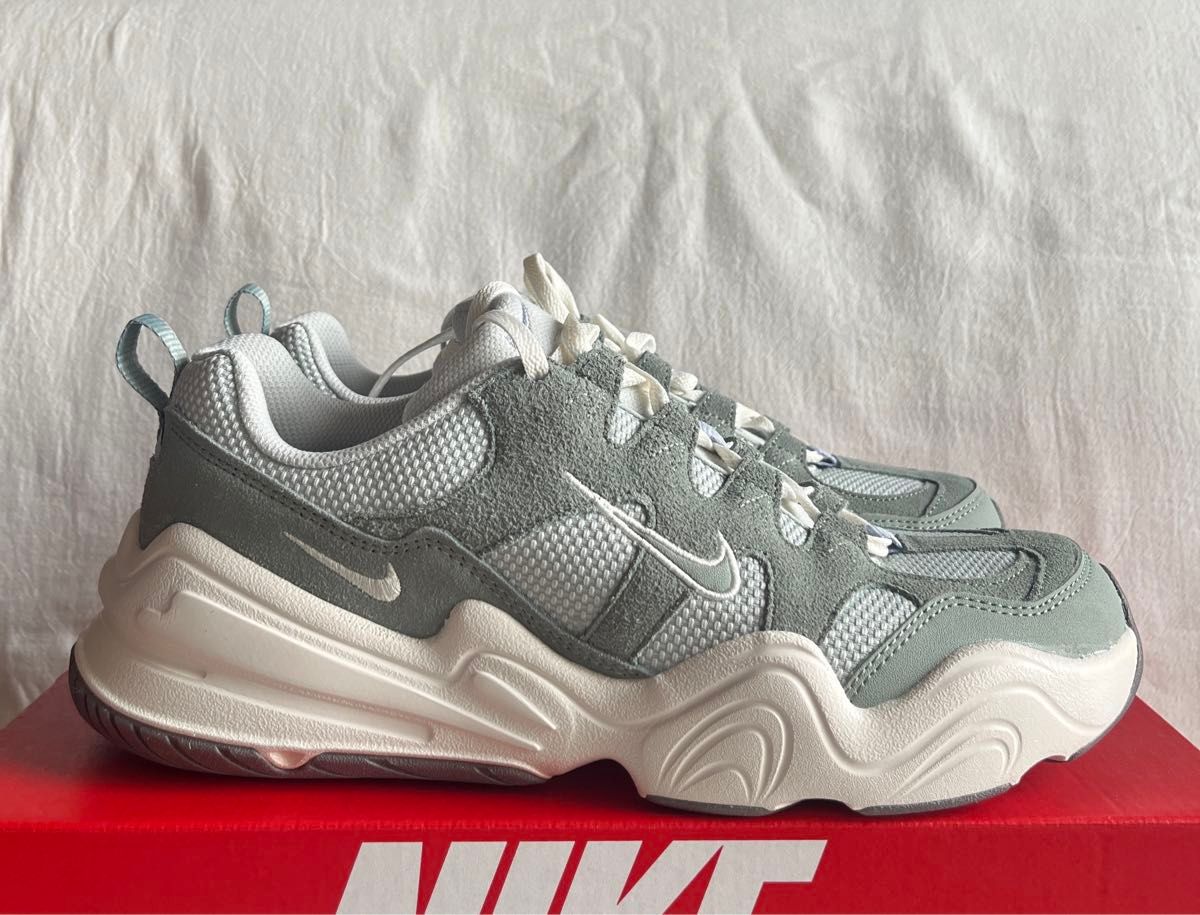 新品タグ付 W NIKE TECH HERA テックヘラ 27 5cm|Yahoo!フリマ 新品タグ付 W NIKE TECH HERA テックヘラ 27 5cm|Yahoo!フリマ