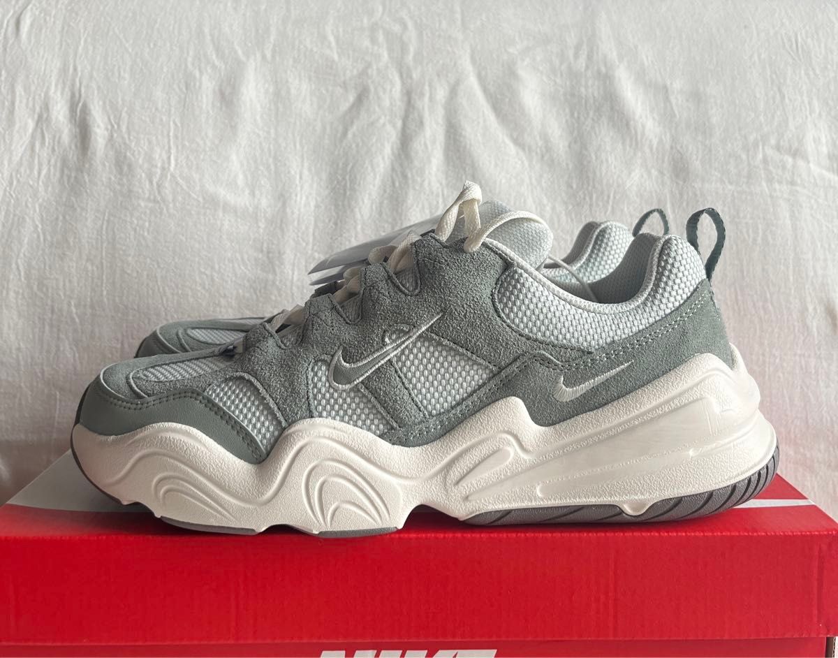 新品タグ付 W NIKE TECH HERA テックヘラ 27 5cm|Yahoo!フリマ 新品タグ付 W NIKE TECH HERA テックヘラ 27 5cm|Yahoo!フリマ