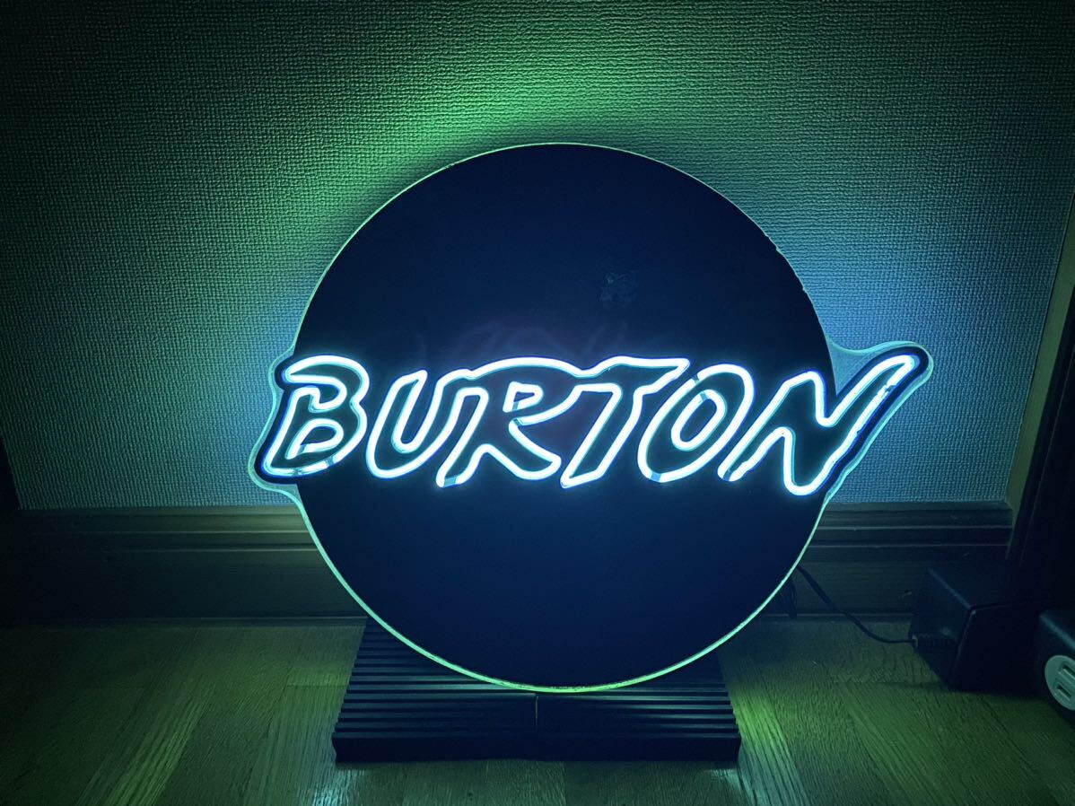 激レア品☆BURTON ガラス製発光ロゴサイン☆非売品 / 店頭 激レア品☆BURTON ガラス製発光ロゴサイン☆非売品 / 店頭