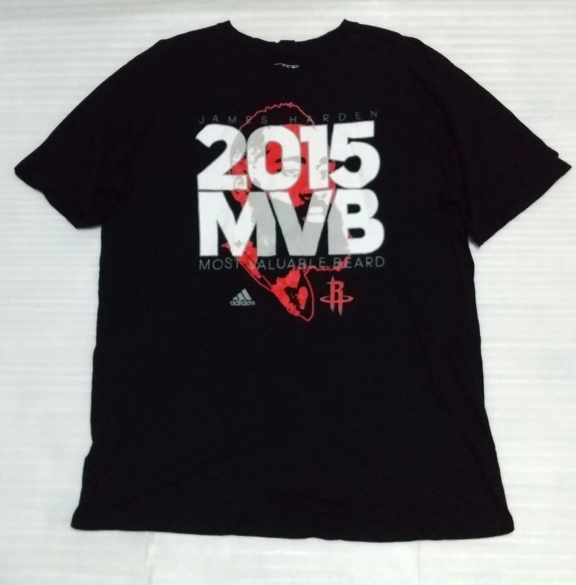 ※adidasのTシャツです。