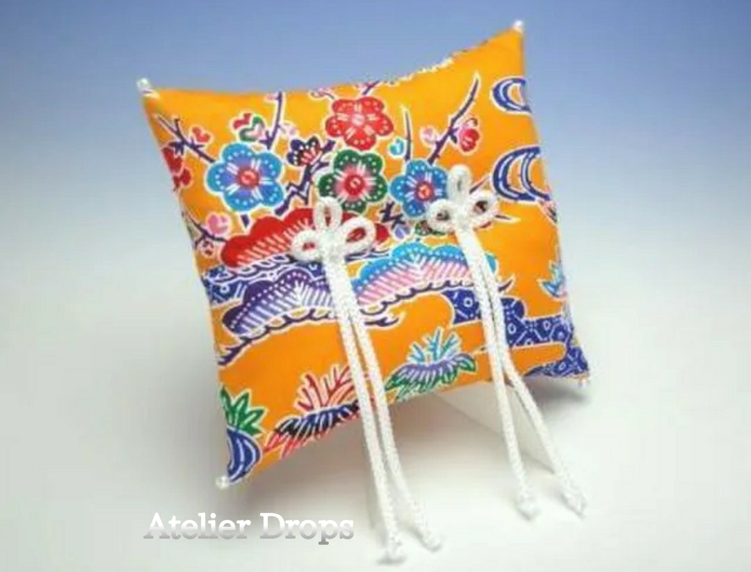 Okinawa . lamp ring pillow wedding . type hand made . type yellow color 