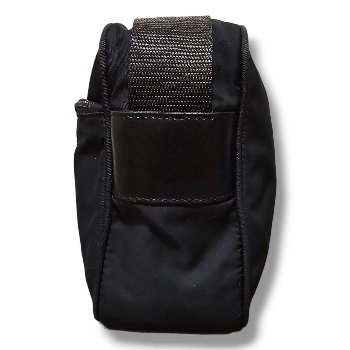 PRADA プラダ ショルダーバッグ テスートナイロン レザー 三角 PRADA プラダ ショルダーバッグ テスートナイロン レザー 三角