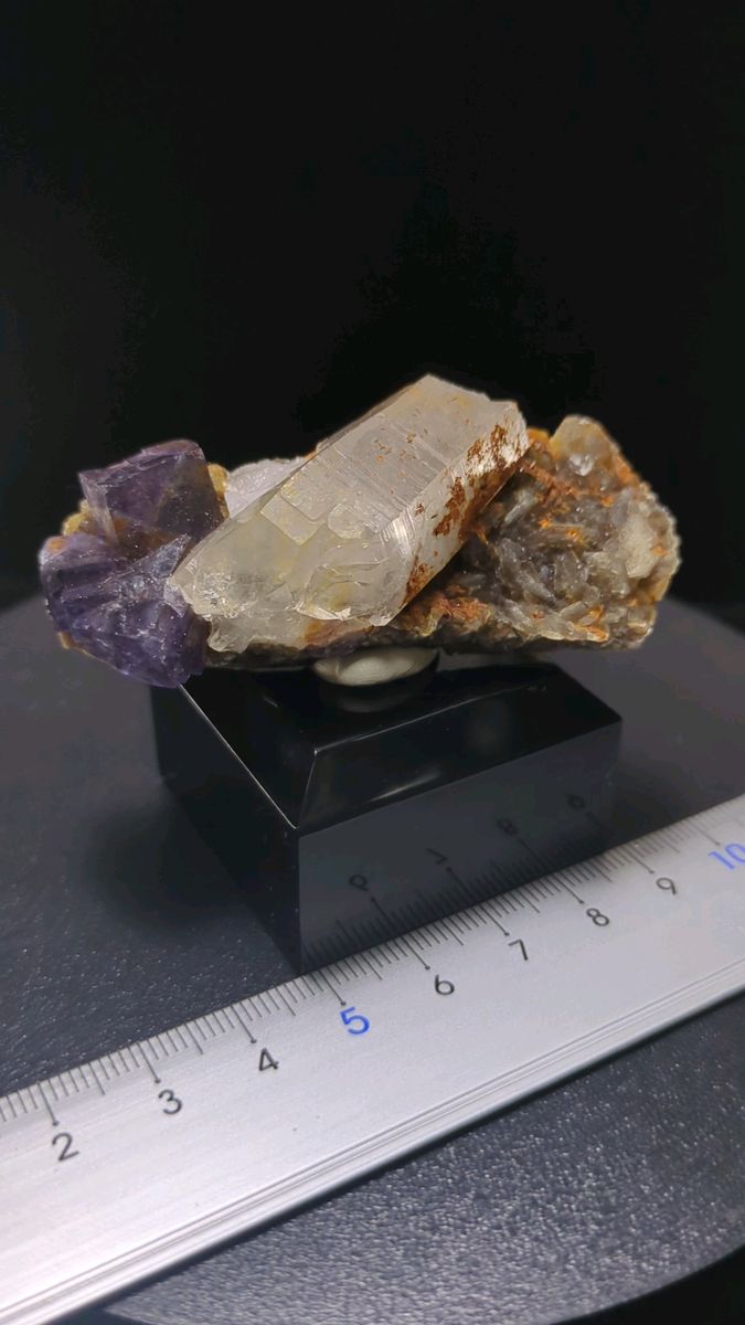 中国(ヤオガンシャン)産 フローライト クォーツ共生 002 天然石 原石 鉱石 鉱物 水晶 蛍石