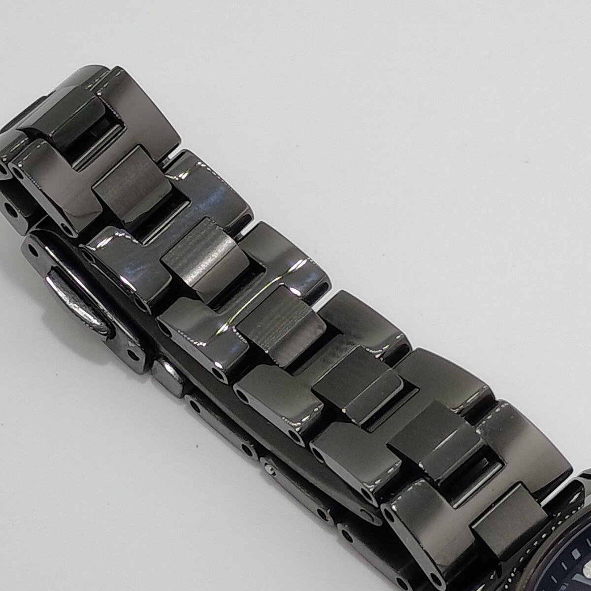 美品】SEIKOセイコーLUKIAルキアSSVW225限定モデル箱付き 美品】SEIKOセイコーLUKIAルキアSSVW225限定モデル箱付き
