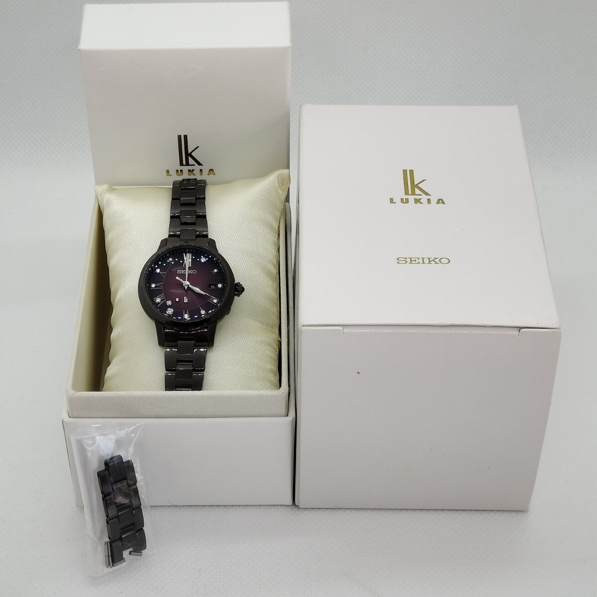 美品】SEIKOセイコーLUKIAルキアSSVW225限定モデル箱付き 美品】SEIKOセイコーLUKIAルキアSSVW225限定モデル箱付き