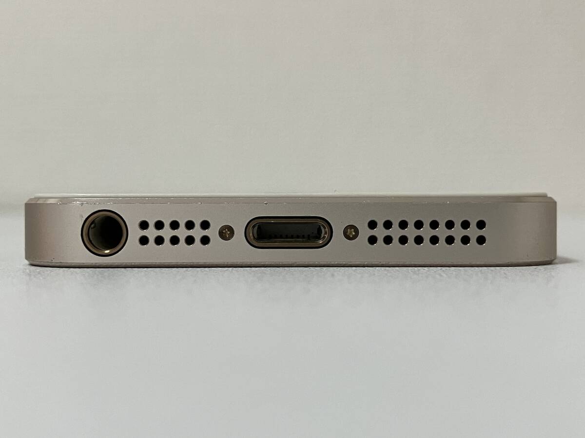 iPhone5S 32GB Silver アイフォン5S 5s ゴールド 金 docomo iPhone5S 32GB Silver アイフォン5S 5s ゴールド 金 docomo