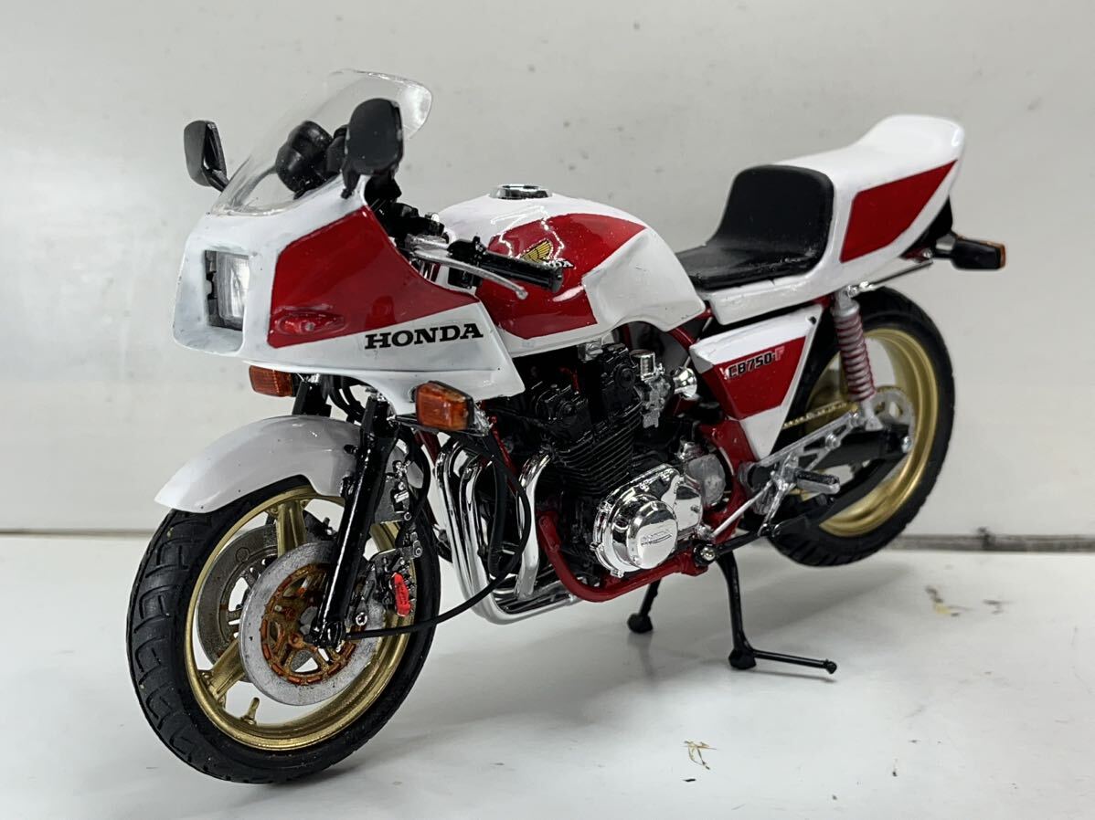 1/12プラモデル タミヤCB750F 1100R仕様 フル 1/12プラモデル タミヤCB750F 1100R仕様 フル