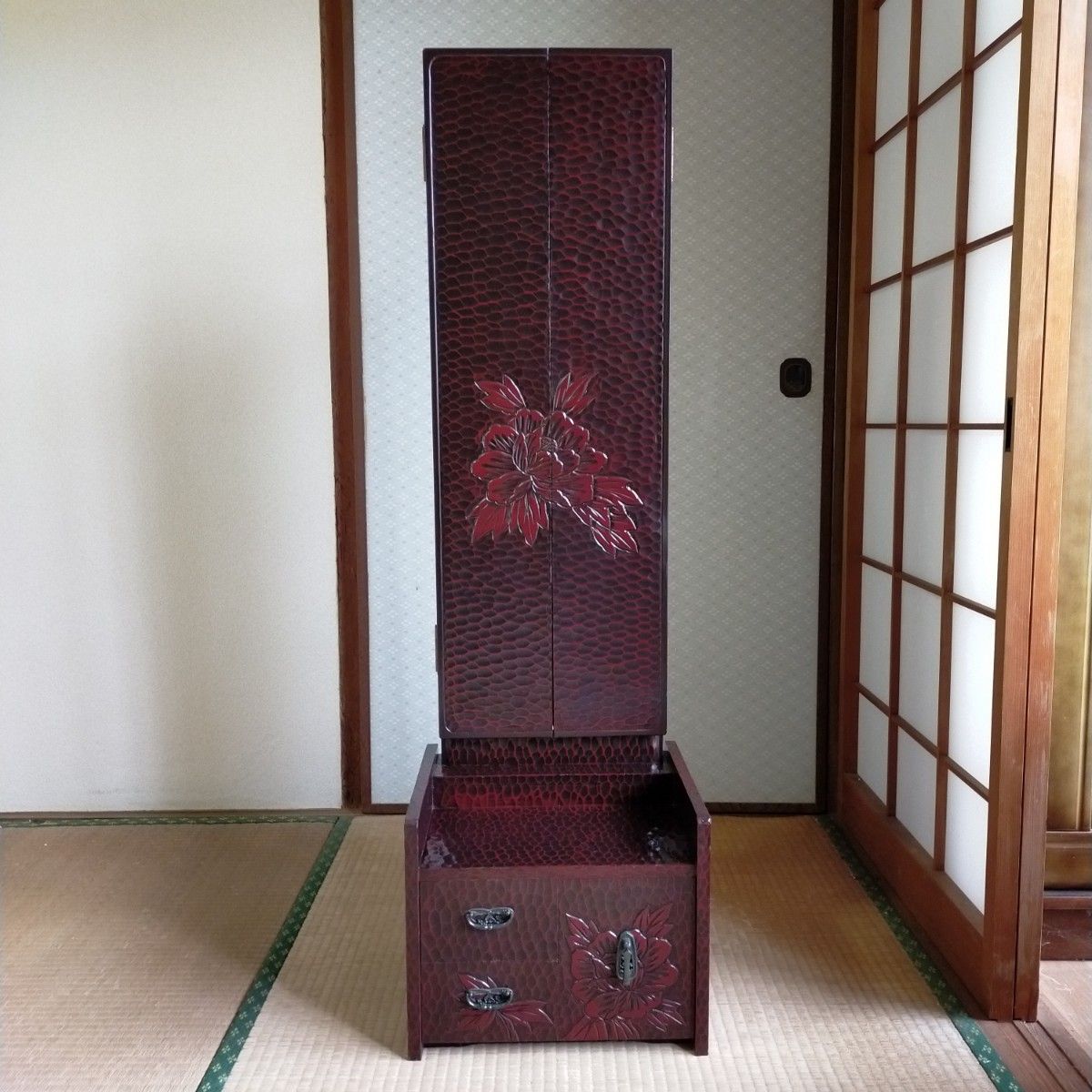 鎌倉彫 三面鏡 和風 レトロ 牡丹 鏡台 伝統工芸品|Yahoo!フリマ 鎌倉彫 三面鏡 和風 レトロ 牡丹 鏡台 伝統工芸品|Yahoo!フリマ