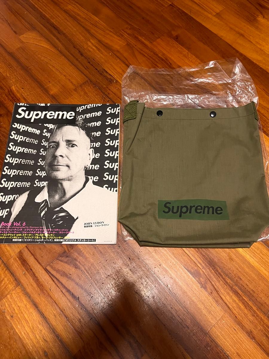 supreme ムック本VOL 6 2010ステッカーと付録あり 全てあります supreme ムック本VOL 6 2010ステッカーと付録あり 全てあります