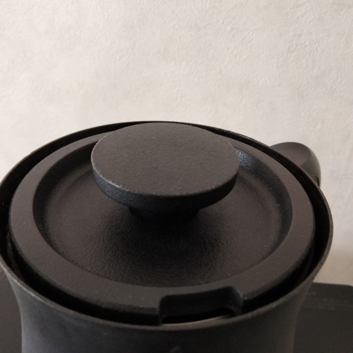 格安出品 】 BALMUDA バルミューダ 電気ケトル The Pot K02A-BK 格安出品 】 BALMUDA バルミューダ 電気ケトル The Pot K02A-BK