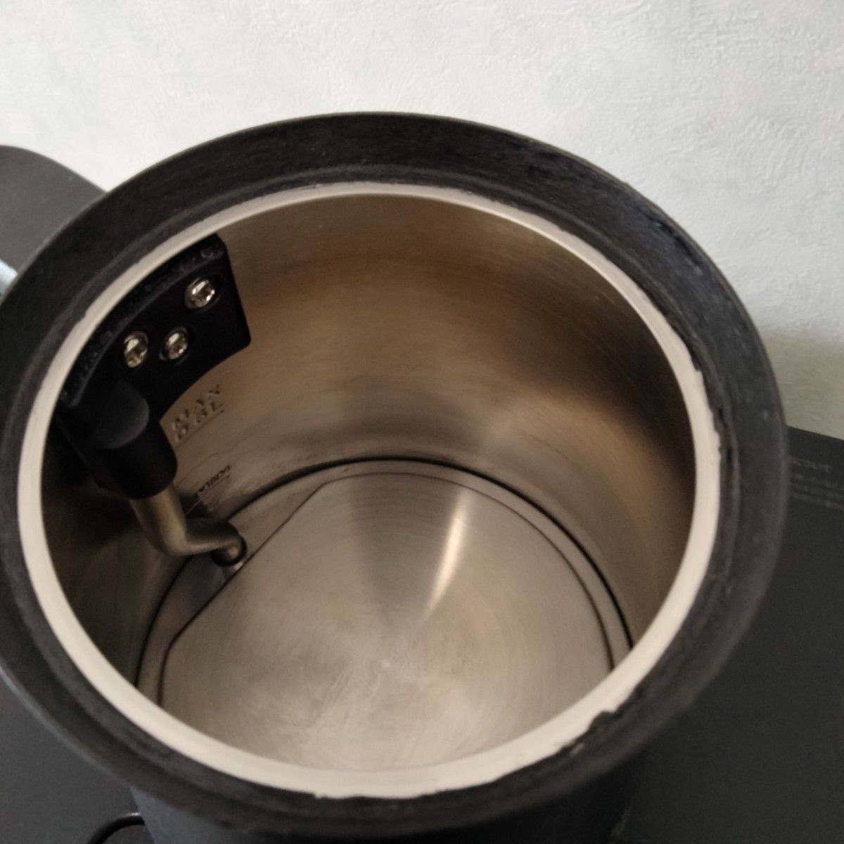 格安出品 】 BALMUDA バルミューダ 電気ケトル The Pot K02A-BK 格安出品 】 BALMUDA バルミューダ 電気ケトル The Pot K02A-BK