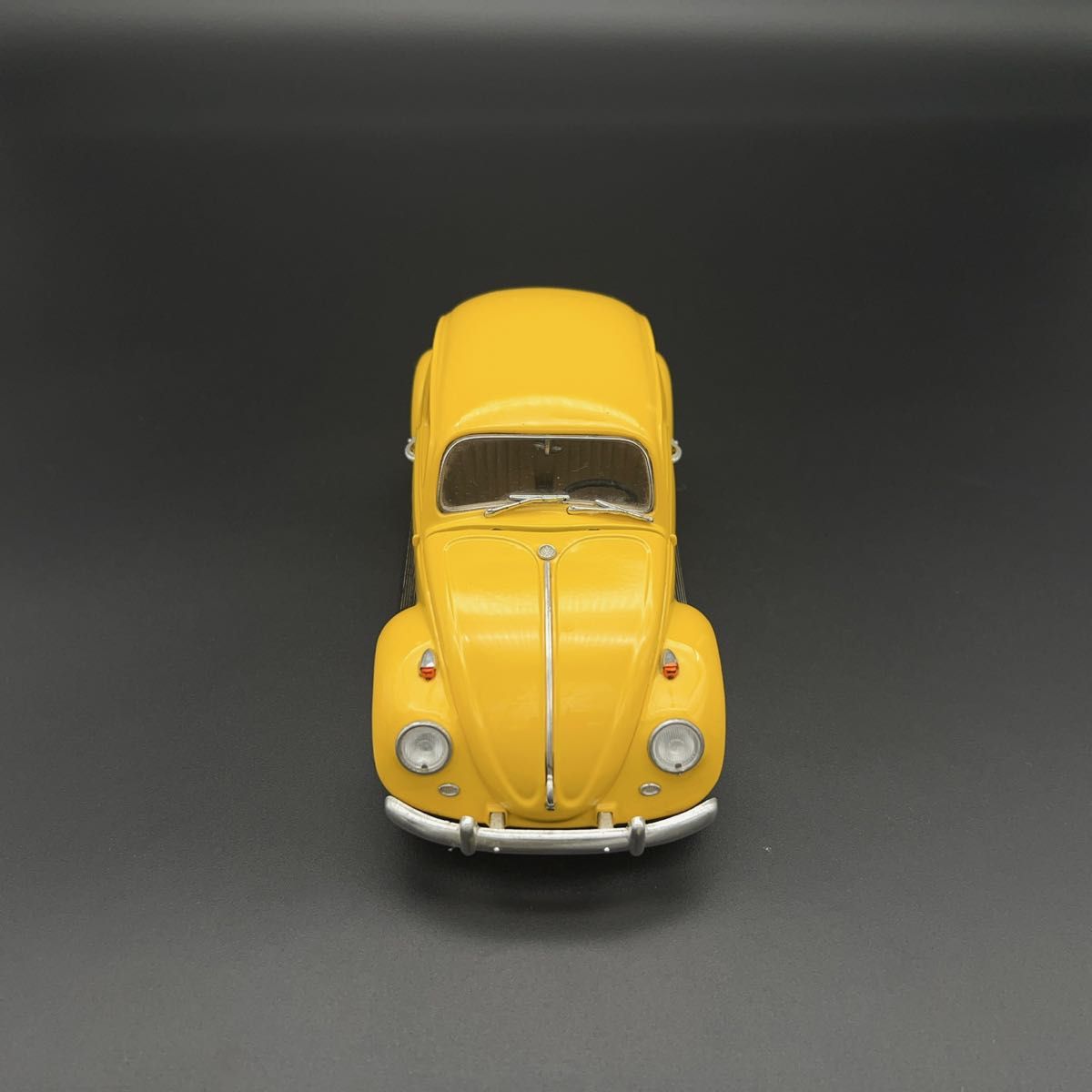 フォルクスワーゲン ビートル 1/18 イエロー 1967 VW BEETLE フォルクスワーゲン ビートル 1/18 イエロー 1967 VW BEETLE