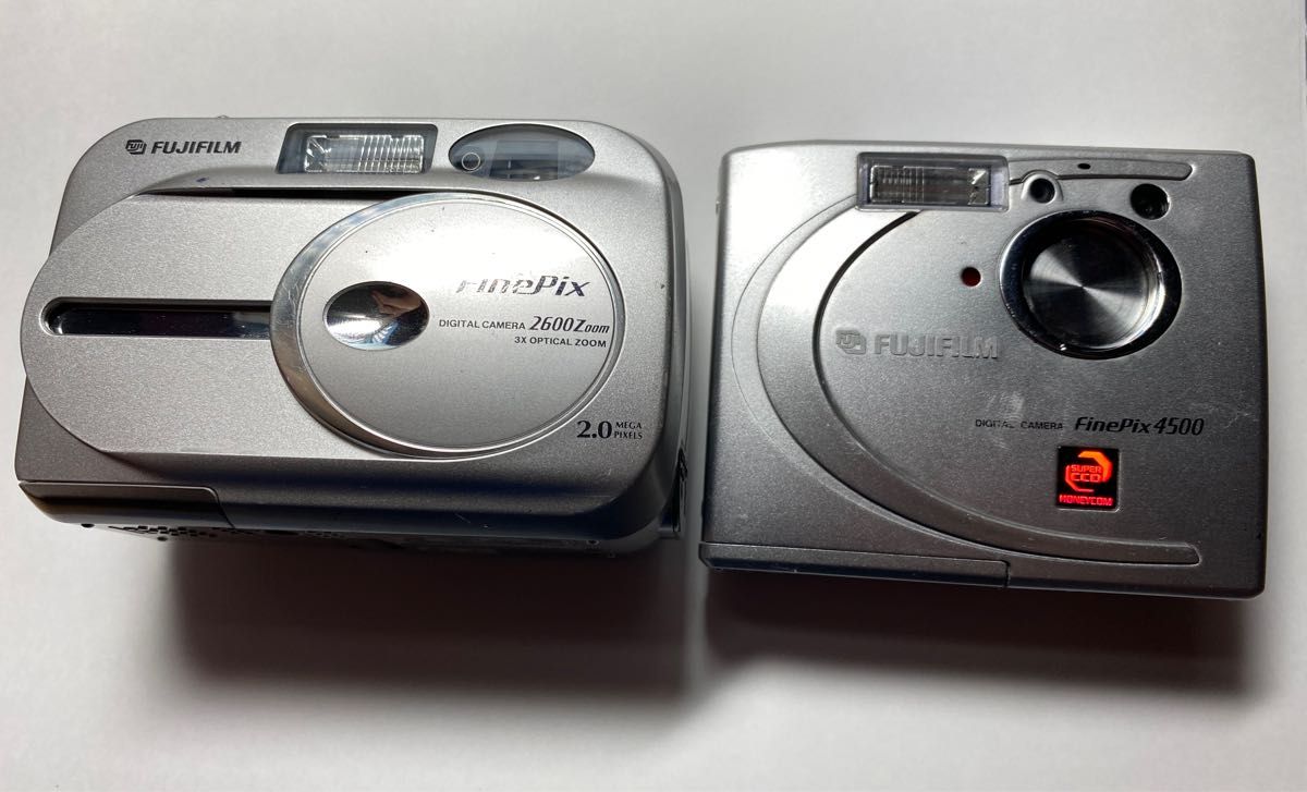 オールドコンデジ FUJIFILM FinePix 電池式 2個セット スマート オールドコンデジ FUJIFILM FinePix 電池式 2個セット スマート