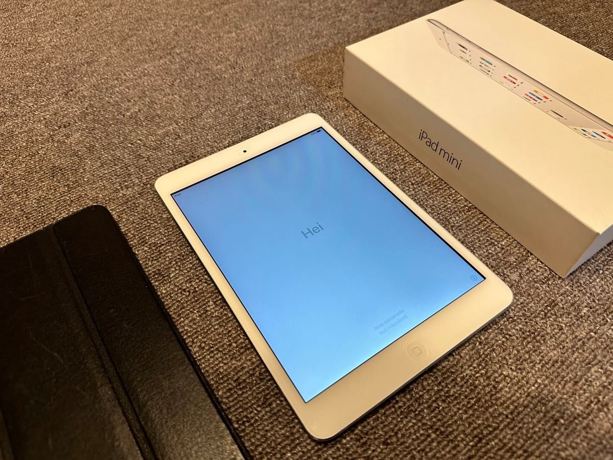 美品】Apple iPad mini 2 16GB Wi-Fi シルバー ME279J/A Retina 美品】Apple iPad mini 2 16GB Wi-Fi シルバー ME279J/A Retina