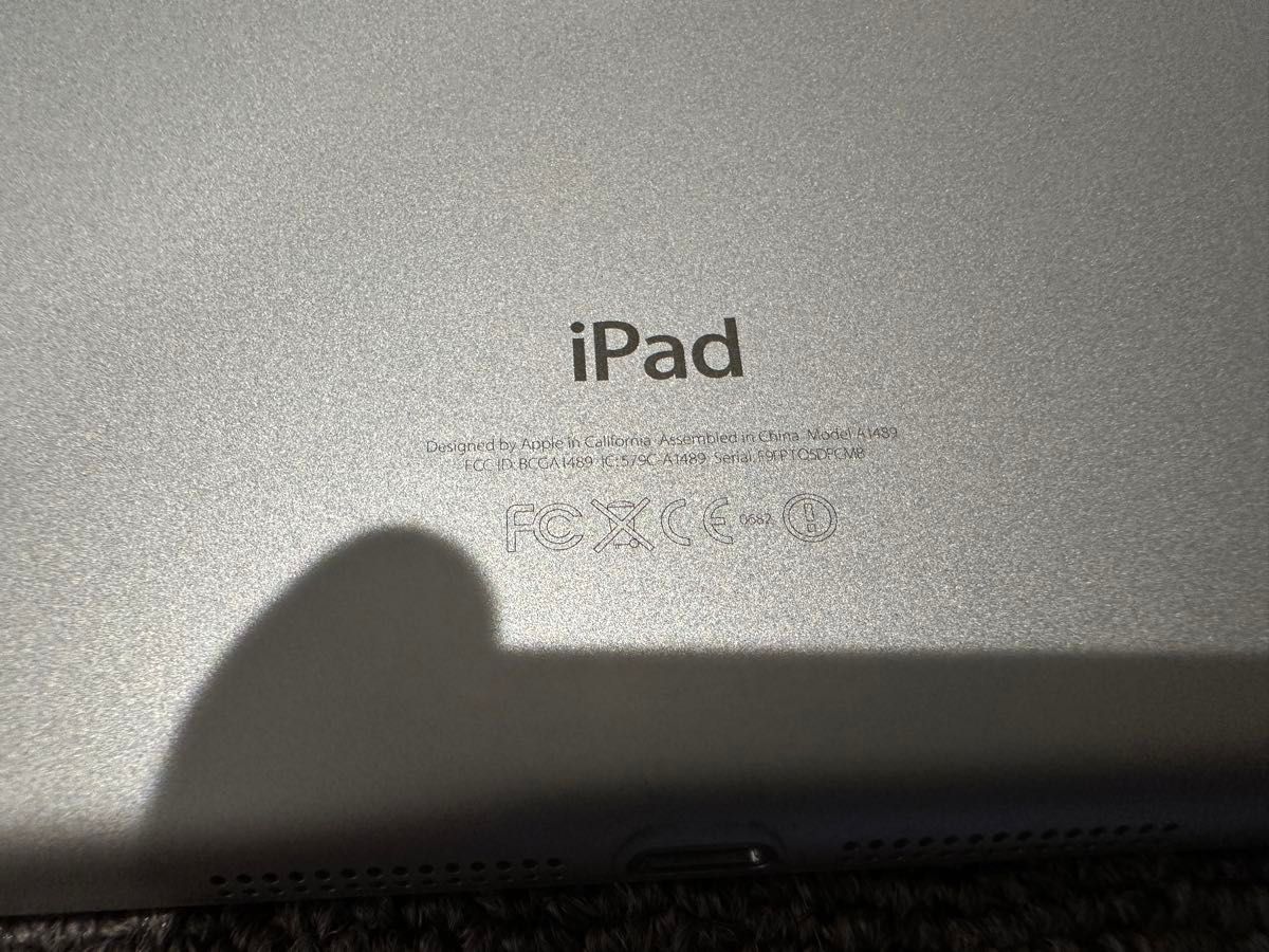 美品】Apple iPad mini 2 16GB Wi-Fi シルバー ME279J/A Retina 美品】Apple iPad mini 2 16GB Wi-Fi シルバー ME279J/A Retina