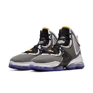 送料無料 新品 NIKE LEBRON XIX バスケットシューズ