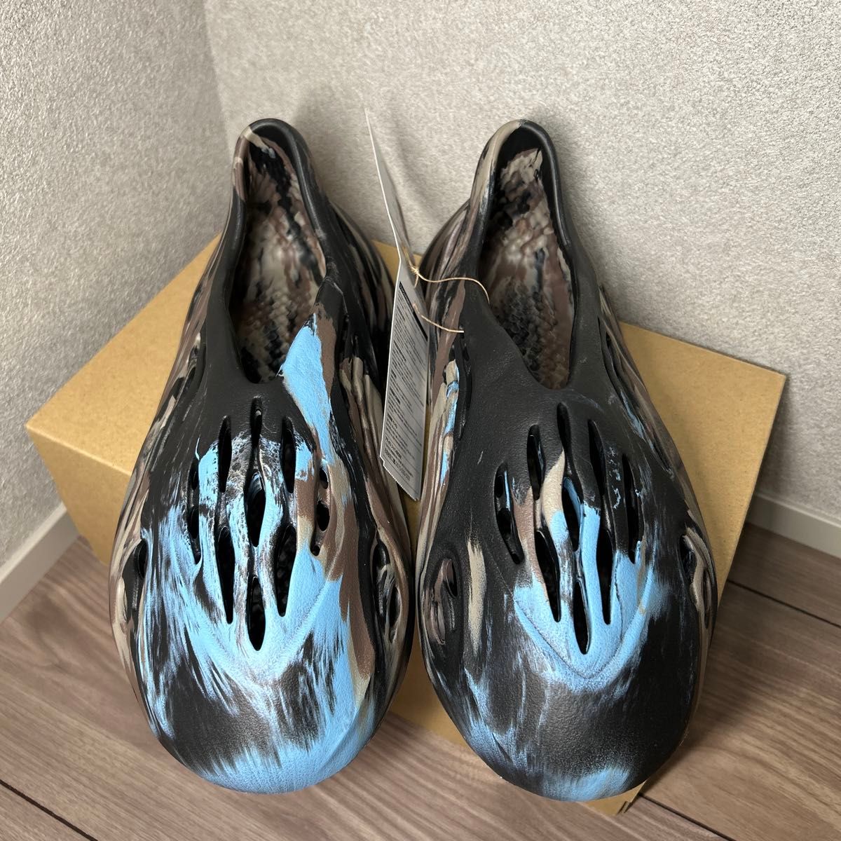 YEEZY アディダス フォームランナー イージー adidas サンダル YEEZY アディダス フォームランナー イージー adidas サンダル