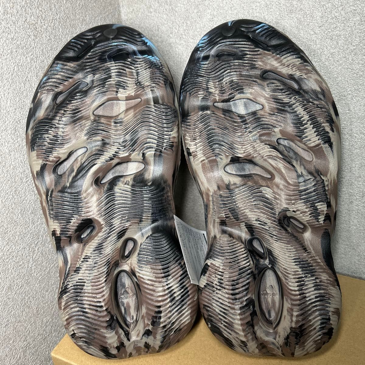 YEEZY アディダス フォームランナー イージー adidas サンダル YEEZY アディダス フォームランナー イージー adidas サンダル