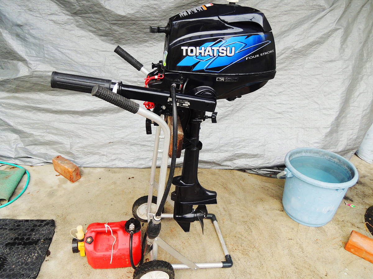 лодочный мотор тохатсу 5 л с 2 х. лодочный мотор tohatsu 5 новый. с 4 тактный. Tohatsu mfs 30. с 2-х тактный.