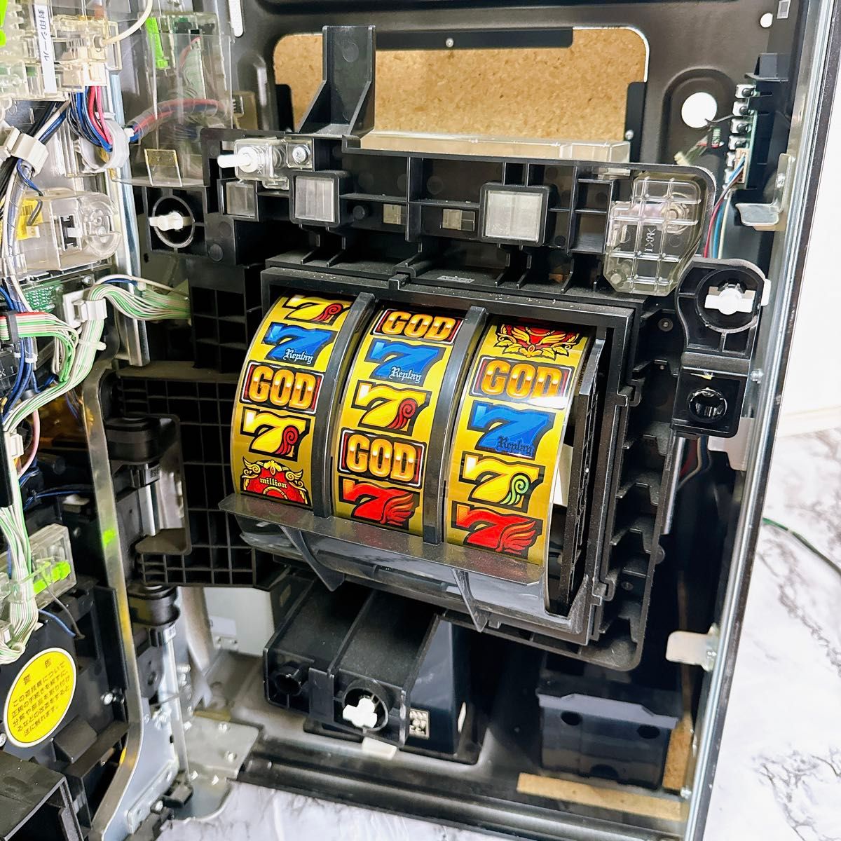 ミリオンゴッド 神々の系譜 パチスロ実機 5号機 初代|Yahoo ミリオンゴッド 神々の系譜 パチスロ実機 5号機 初代|Yahoo
