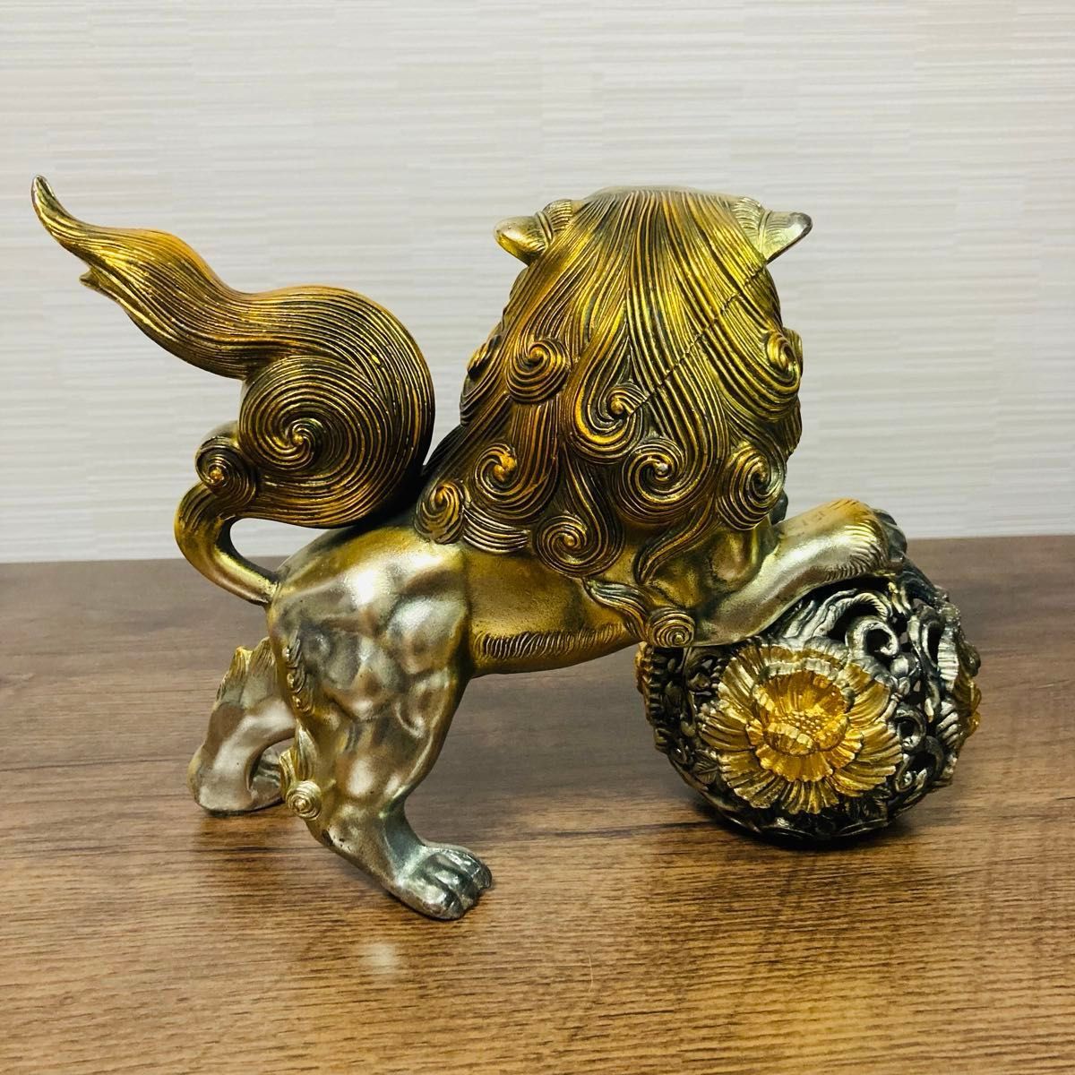 金属製 玉獅子 獅子 置物 インテリア 縁起物 玉乗り 金属工芸 金属製 玉獅子 獅子 置物 インテリア 縁起物 玉乗り 金属工芸