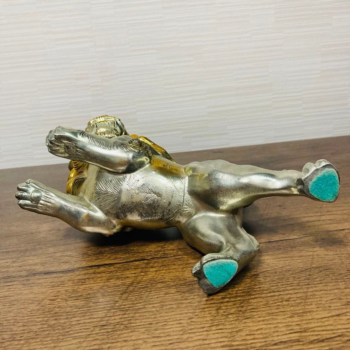 金属製 玉獅子 獅子 置物 インテリア 縁起物 玉乗り 金属工芸 金属製 玉獅子 獅子 置物 インテリア 縁起物 玉乗り 金属工芸