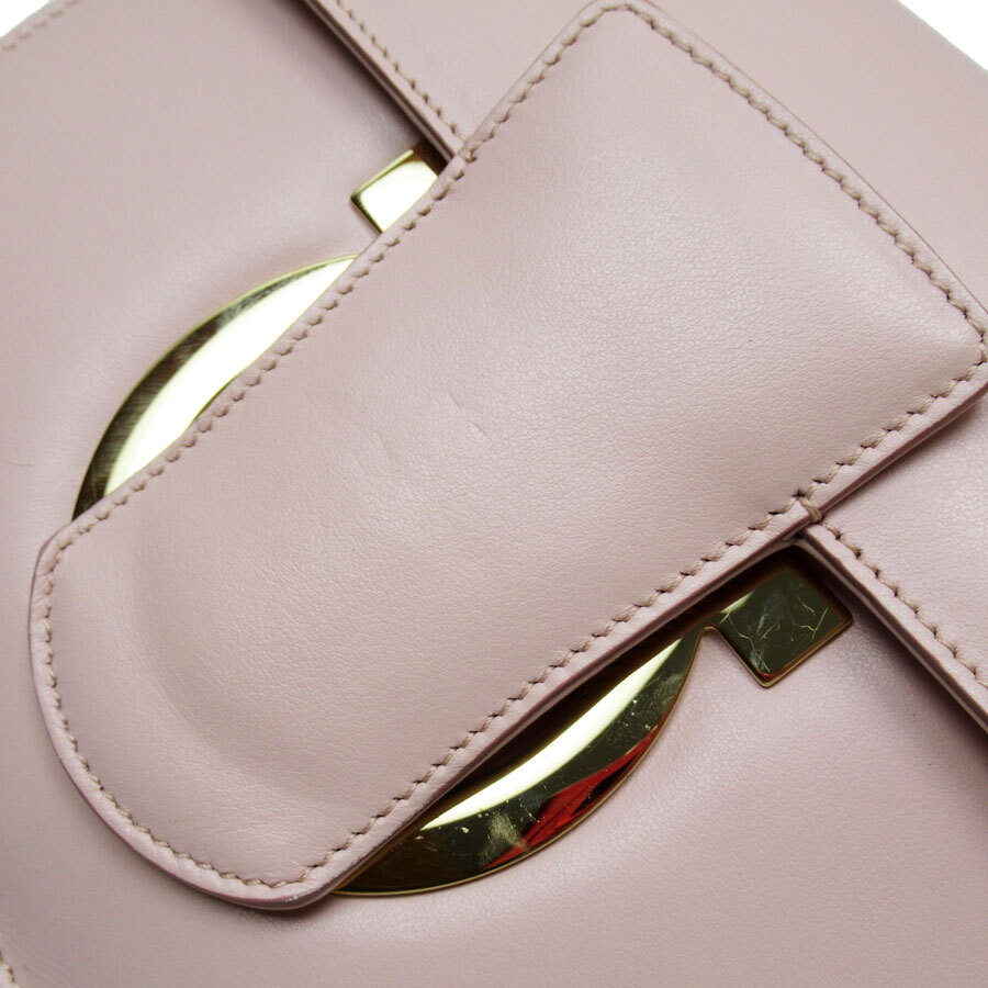 サルヴァトーレフェラガモ Salvatore Ferragamo 斜め掛け サルヴァトーレフェラガモ Salvatore Ferragamo 斜め掛け