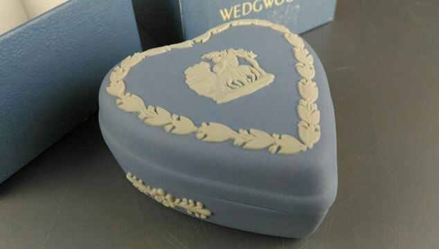 ■WEDGWOOD ウェッジウッド ハート型の小物入れ インテリア box heart お洒落 小物 置物■137_画像1