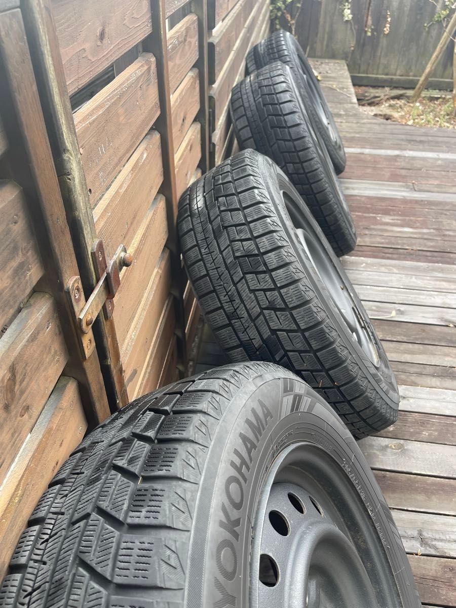 205/60R16 スタッドレスタイヤ 鉄ホイール ヤリスクロス ノア 80 205/60R16 スタッドレスタイヤ 鉄ホイール ヤリスクロス ノア 80