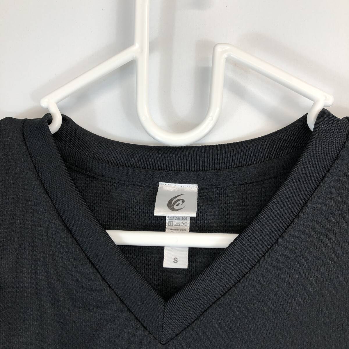 リライブシャツ ブラック VネックTシャツ Sサイズ|Yahoo!フリマ リライブシャツ ブラック VネックTシャツ Sサイズ|Yahoo!フリマ
