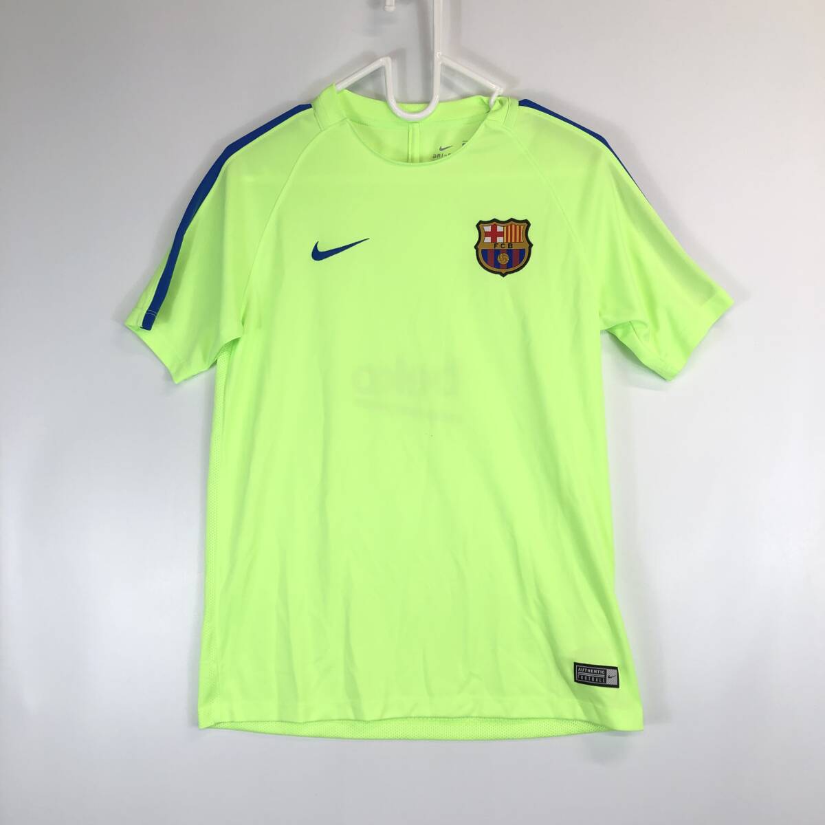 NIKE ナイキ バルセロナ 半袖プラクティスシャツ 蛍光イエロー L NIKE ナイキ バルセロナ 半袖プラクティスシャツ 蛍光イエロー L