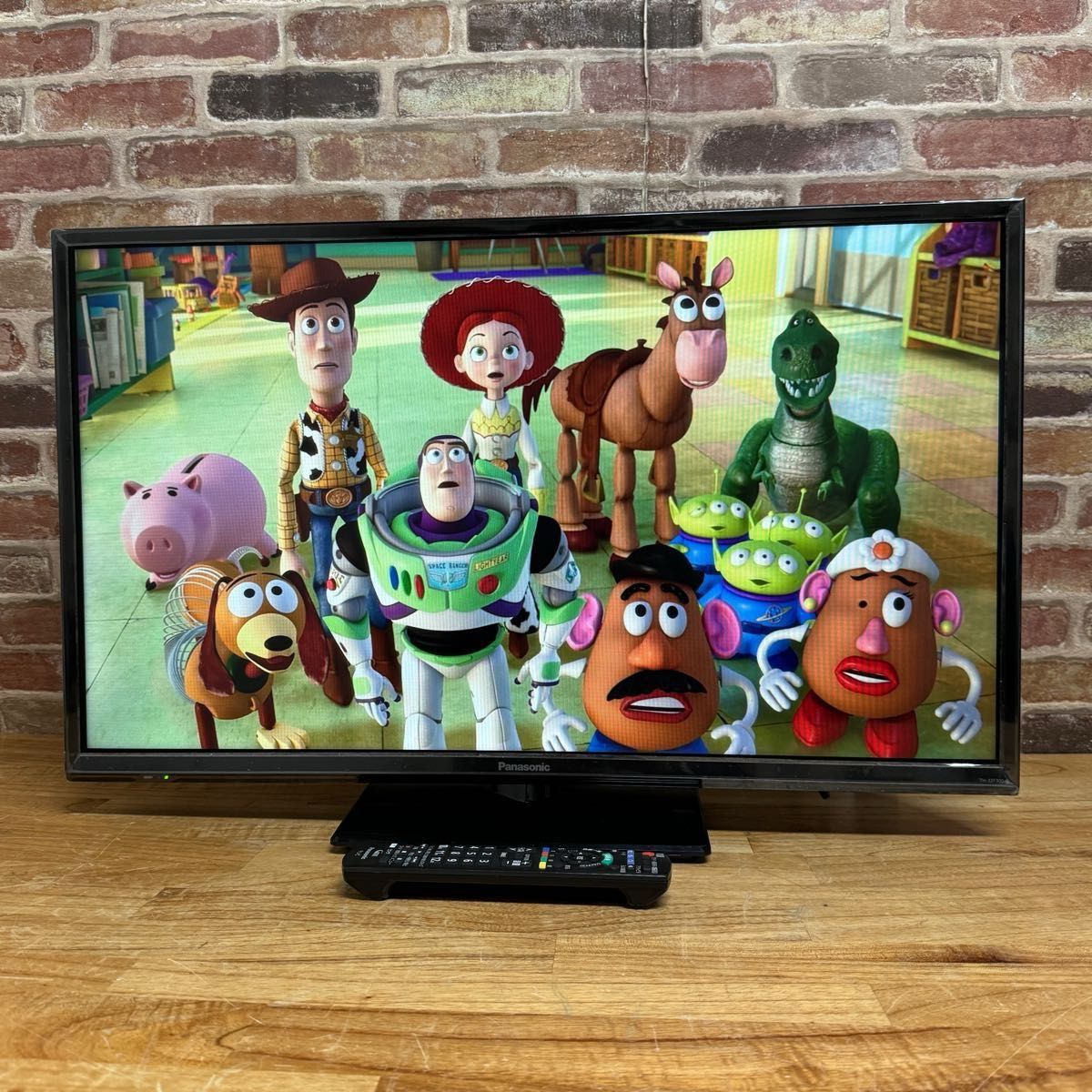 パナソニック 32インチ 液晶テレビ ビエラ TH-32E300 パナソニック 32インチ 液晶テレビ ビエラ TH-32E300