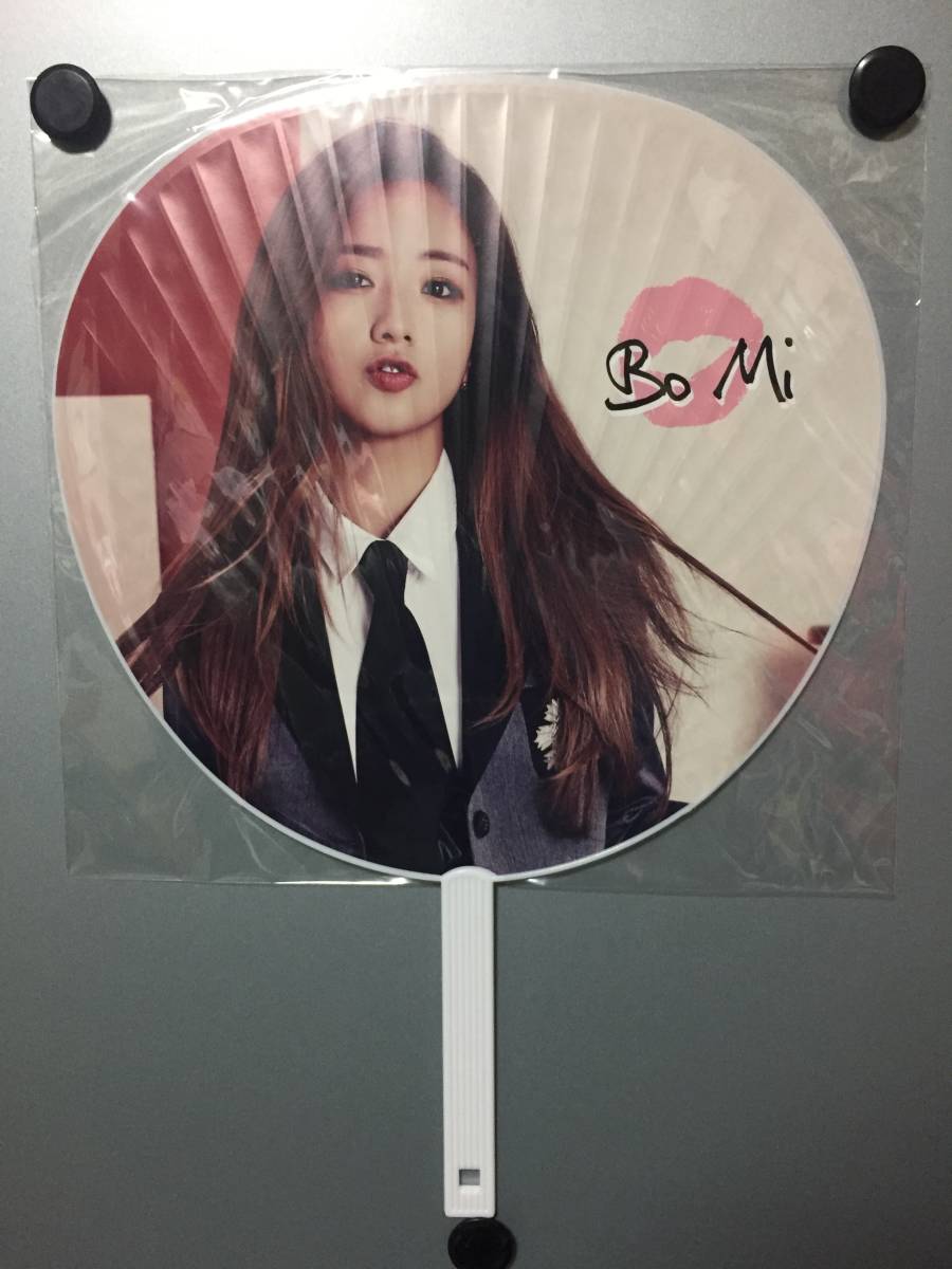 * new goods unopened * APINK [ special event ~Page1~ Mr.Chu ] "uchiwa" fan bomi* Japan limitation liliibe official goods complete sale goods Mr Chu