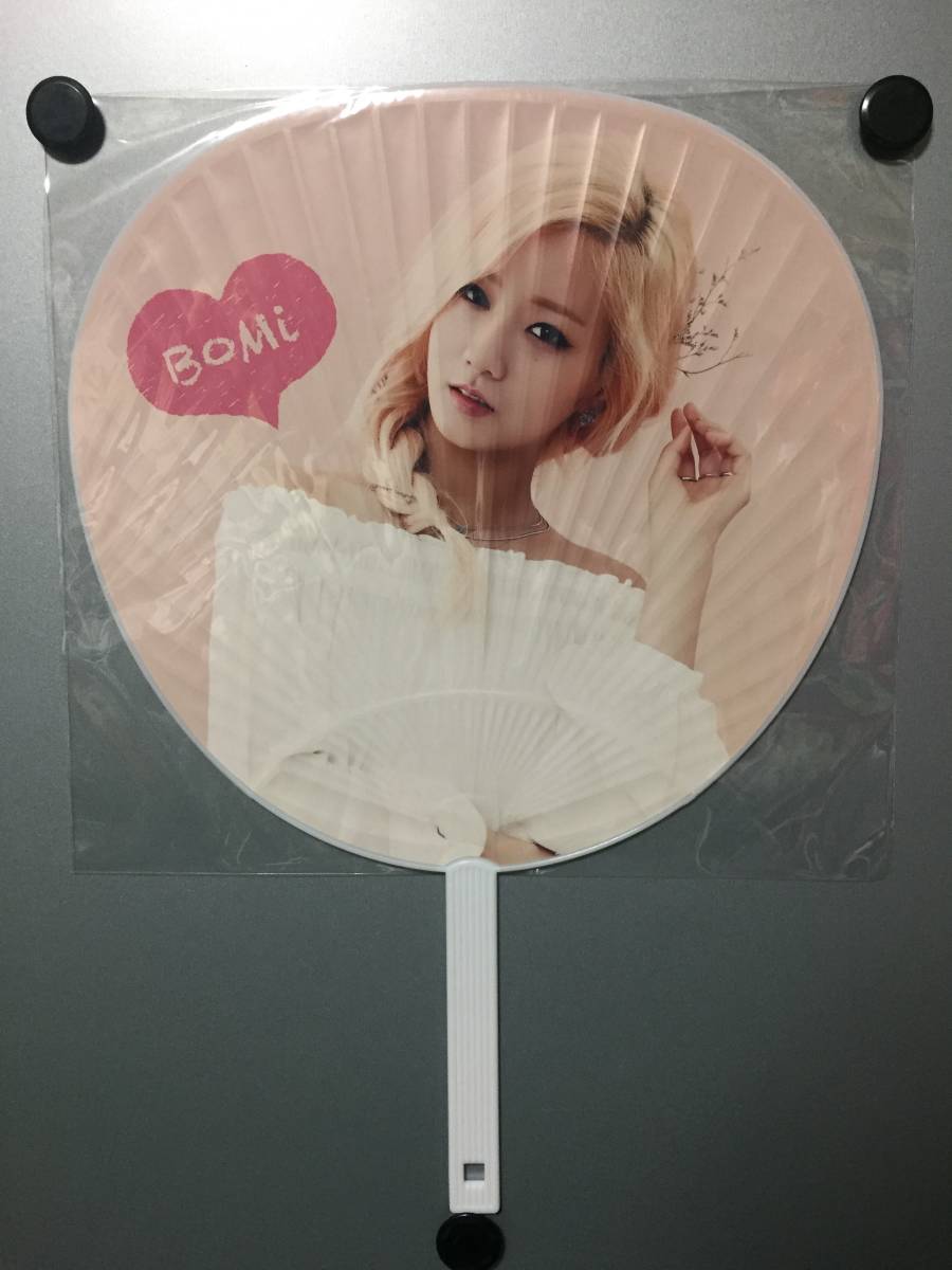 * new goods unopened * APINK [ 1st LIVE TOUR 2015 ~ PINK SEASON ~ ] "uchiwa" fan bomi* Japan limitation Tour official goods pink season 