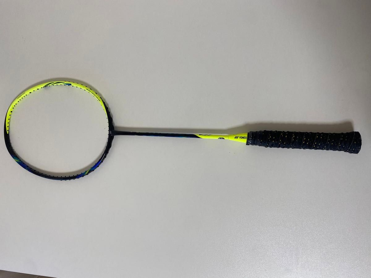 アストロクス77 シャインイエロー バドミントンラケット YONEX アストロクス77 シャインイエロー バドミントンラケット YONEX