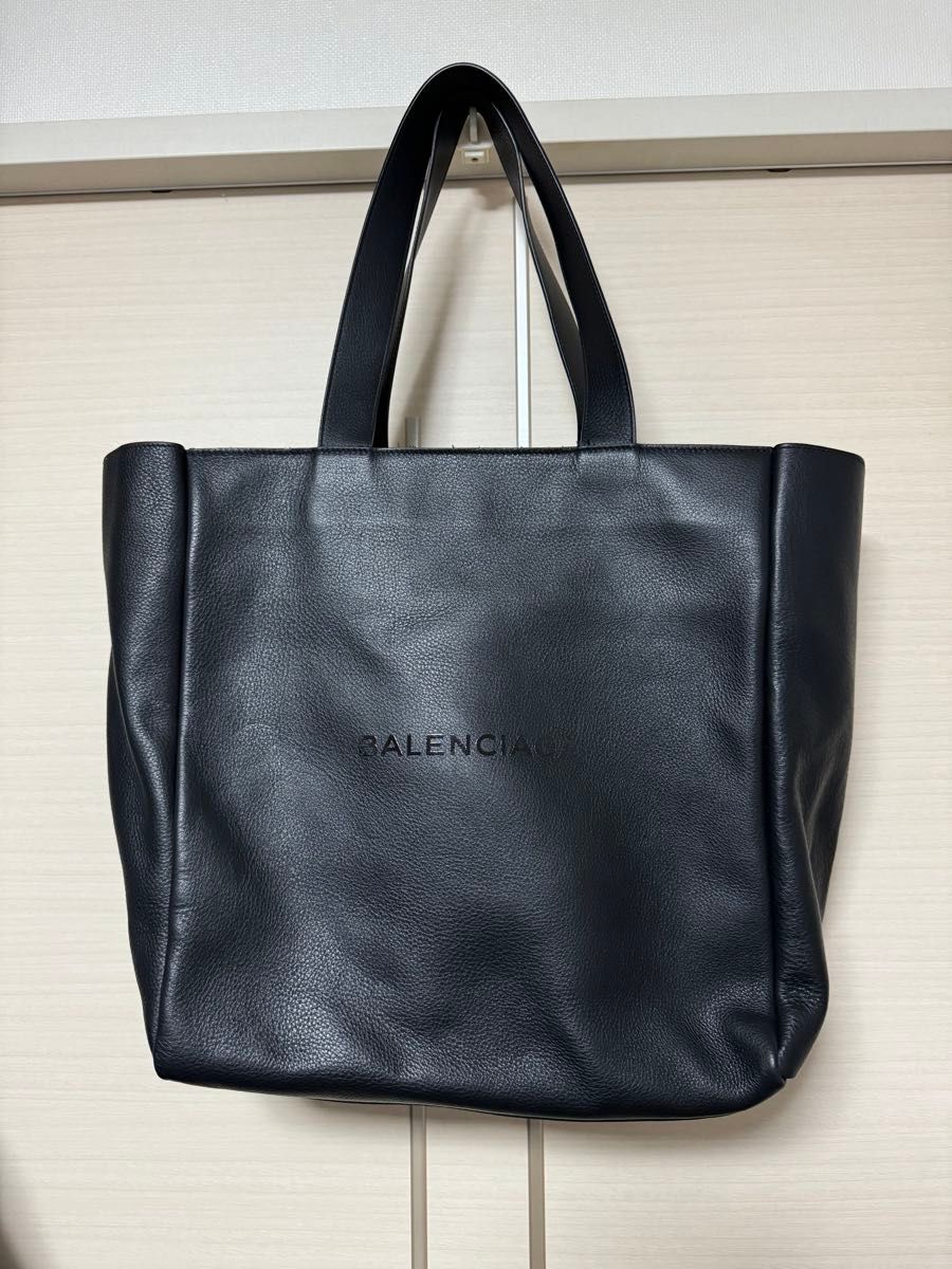 バレンシアガトートバッグ504980.1000.Z002123 バレンシアガ BALENCIAGA トートバッグ 504980|Yahoo!フリマ