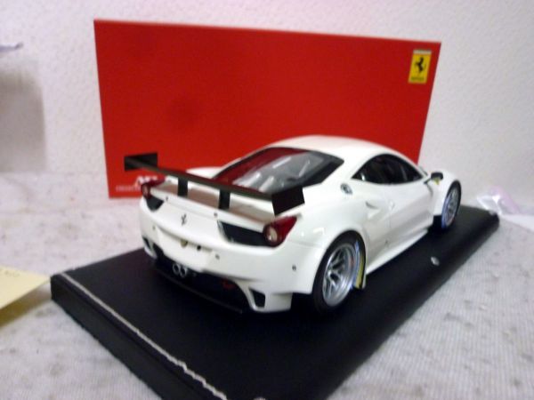 MRコレクション フェラーリ 458 GT2 1/18 ミニカー ホワイト_画像2