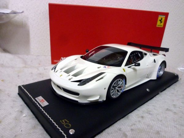 MRコレクション フェラーリ 458 GT2 1/18 ミニカー ホワイト_画像1