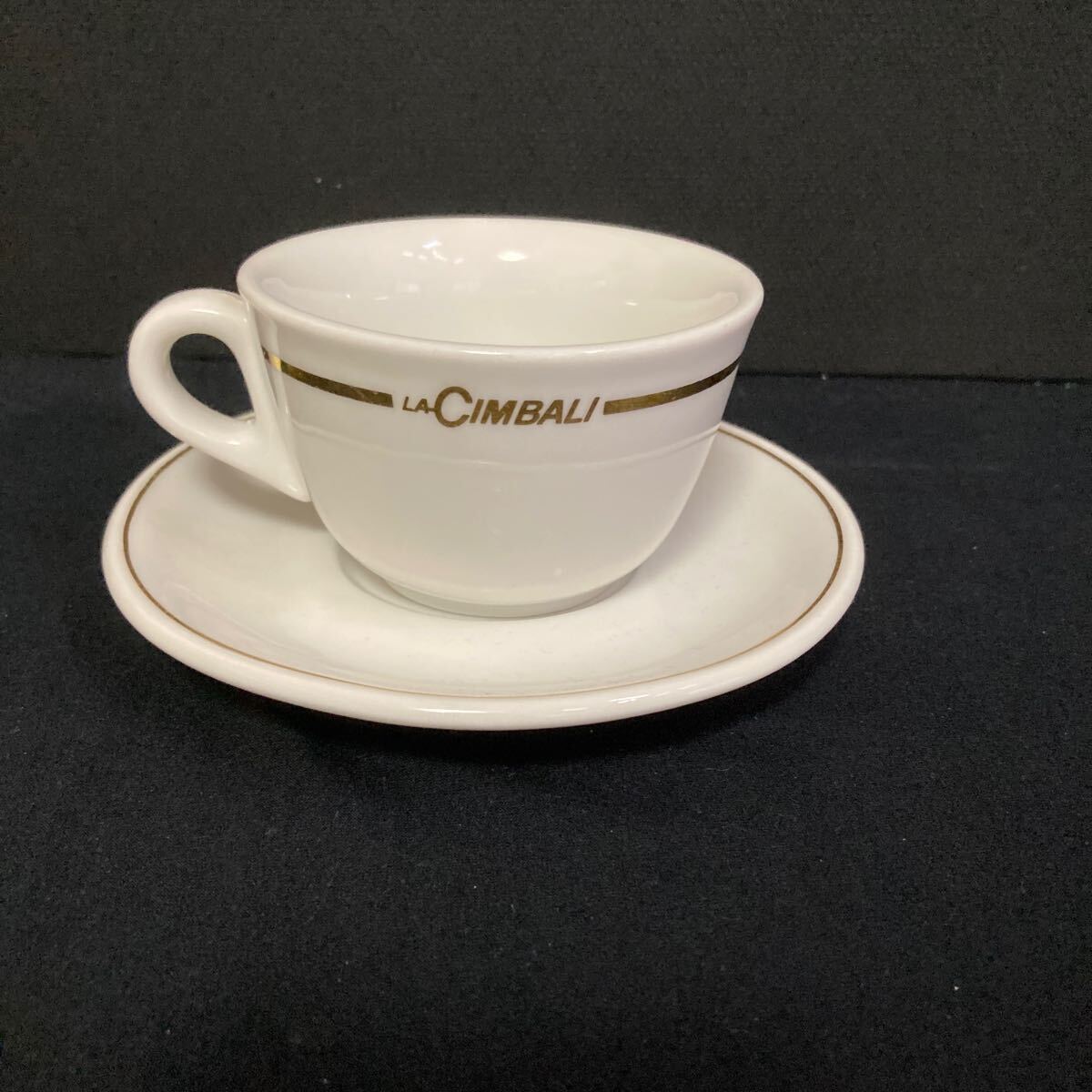 ◇◆ 希少品! LA CHIMBALI/ラ・チンバリ 【 カップ&ソーサー 】 ロゴ入り 金縁 ◆◇_画像1