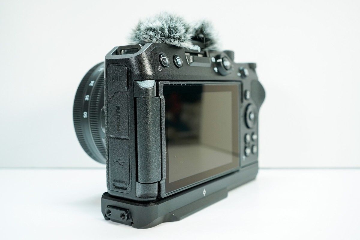 保証あり】Nikon Z30 16-50 VR レンズキット + ウィンドマフ + 保証あり】Nikon Z30 16-50 VR レンズキット + ウィンドマフ +