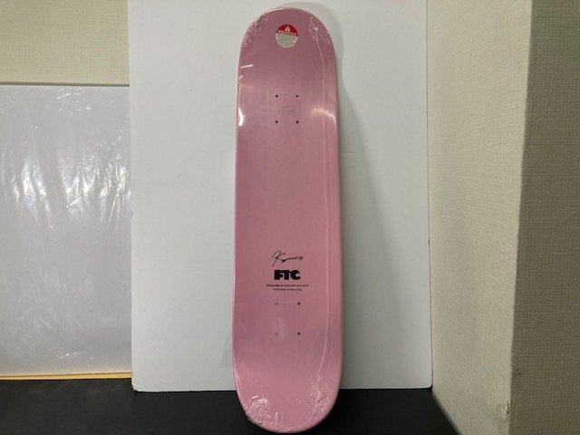 Yahoo!オークション - 未使用品 KYNE×FTC スケードボードデッキ Yahoo!オークション - 未使用品 KYNE×FTC スケードボードデッキ