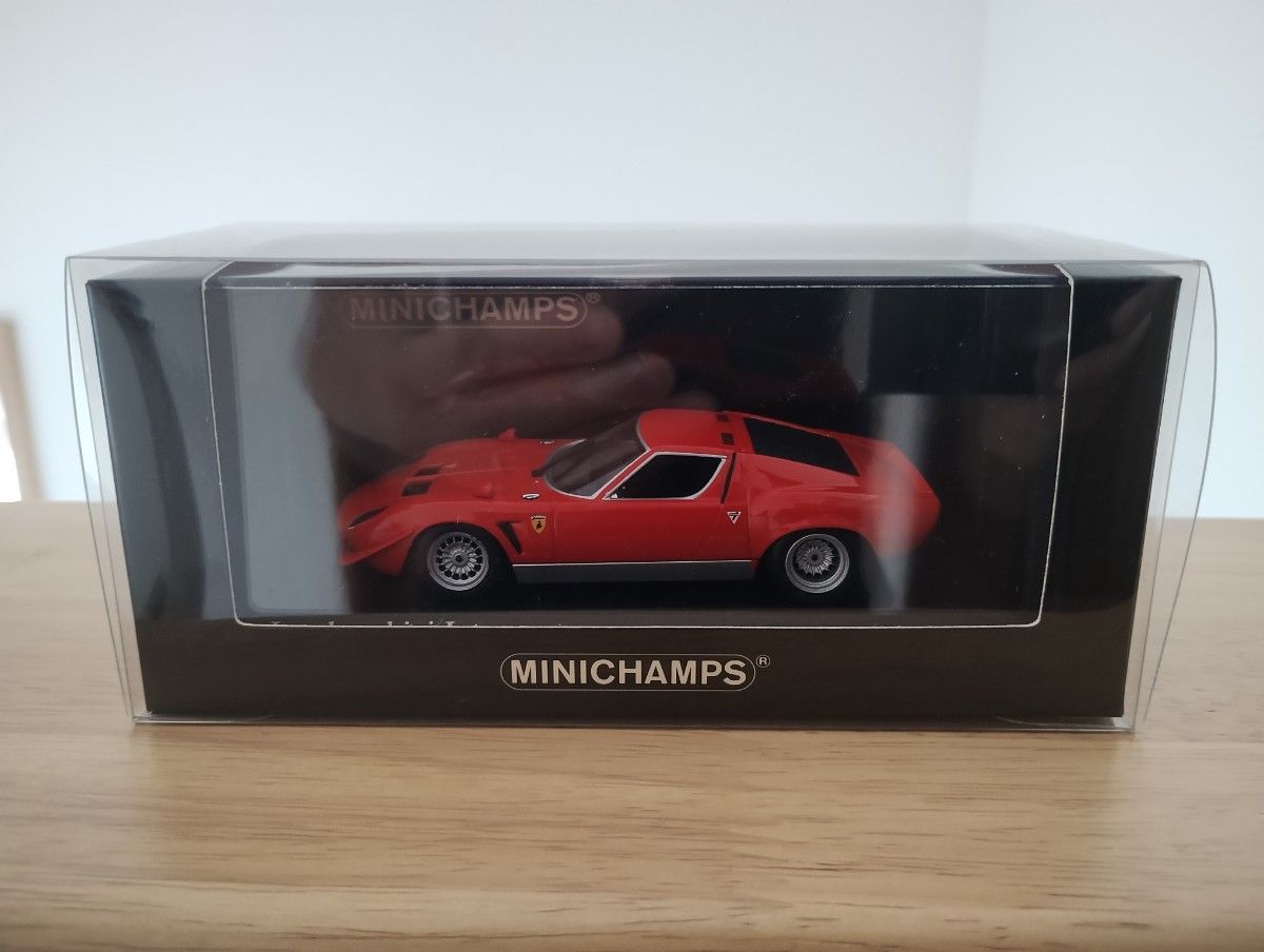 ランボルギーニ イオタ 1970 赤 ミニチャンプス ミニカー 1/43 ランボルギーニ イオタ 1970 赤 ミニチャンプス ミニカー 1/43