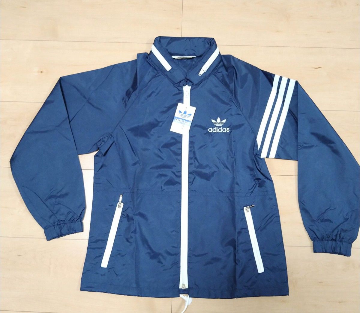 新品未使用】adidas 80s アディダス ナイロンジャケット 新品未使用】adidas 80s アディダス ナイロンジャケット