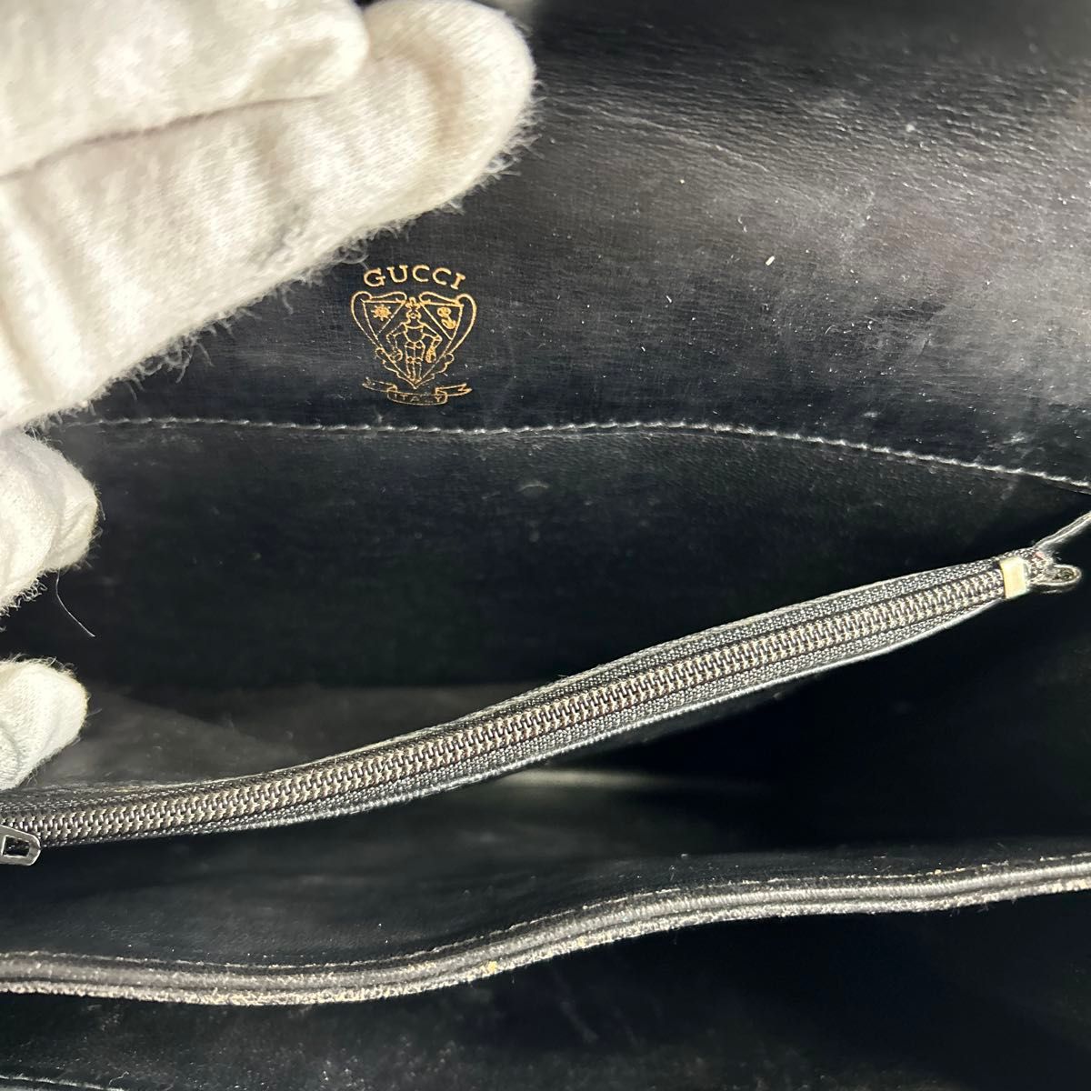 オールドグッチ ショルダーバッグ GUCCI ブラック レザー ロゴ G オールドグッチ ショルダーバッグ GUCCI ブラック レザー ロゴ G