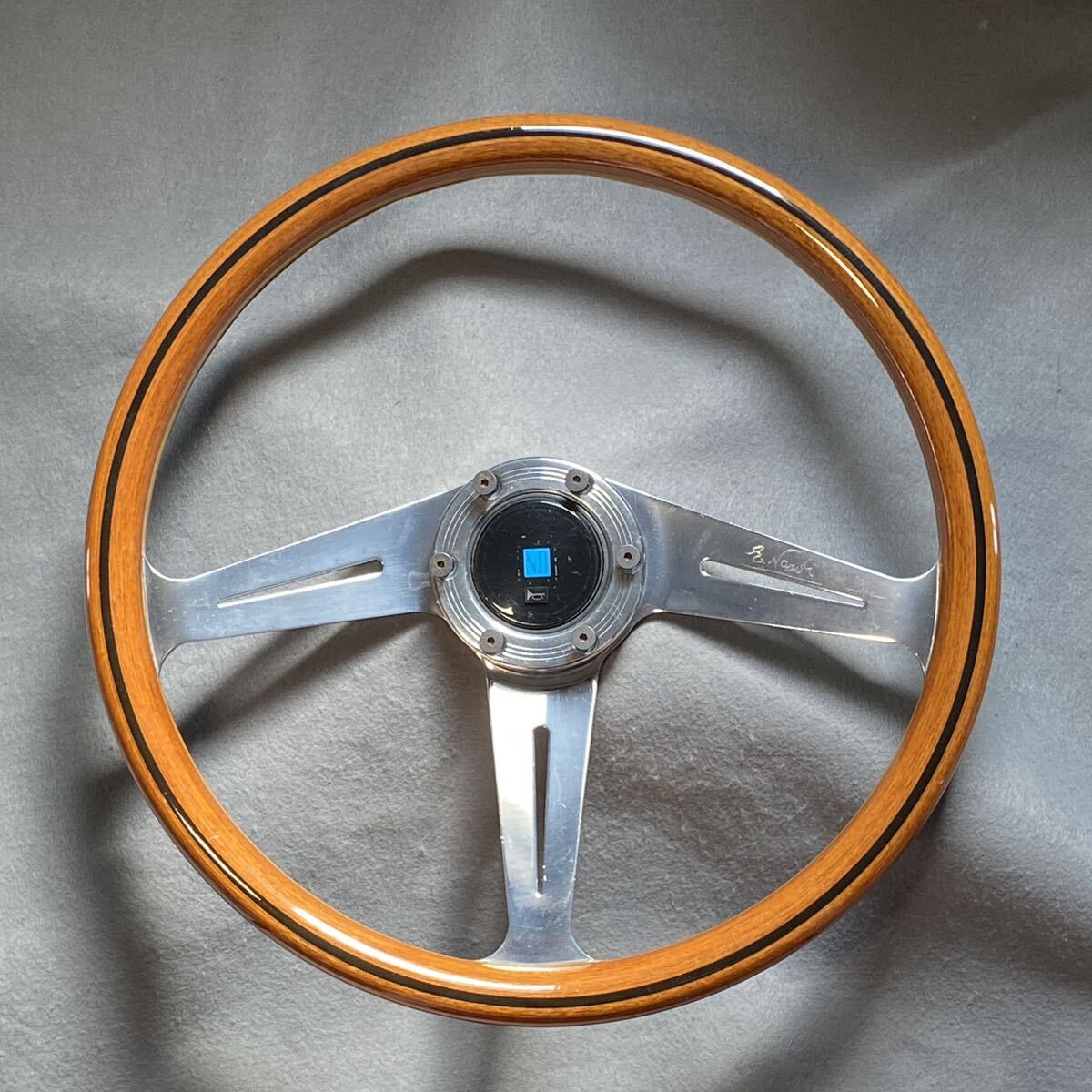 Yahoo!オークション - 美品|ナルディ【NARDI】サイドスポーク Yahoo!オークション - 美品|ナルディ【NARDI】サイドスポーク