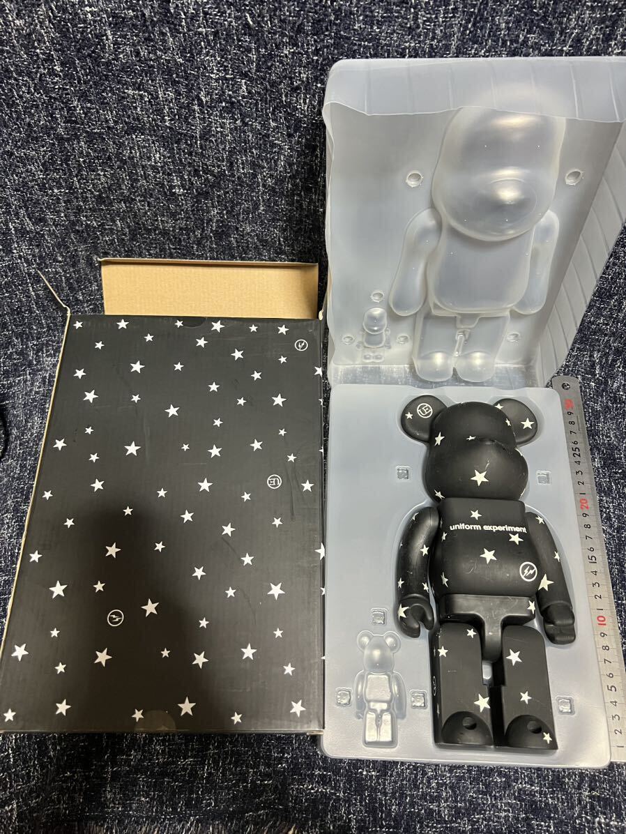 Bibian 比比昂- BE@RBRICK UNIFORM Experiment FRAGMENT Bibian 比比昂- BE@RBRICK UNIFORM Experiment FRAGMENT