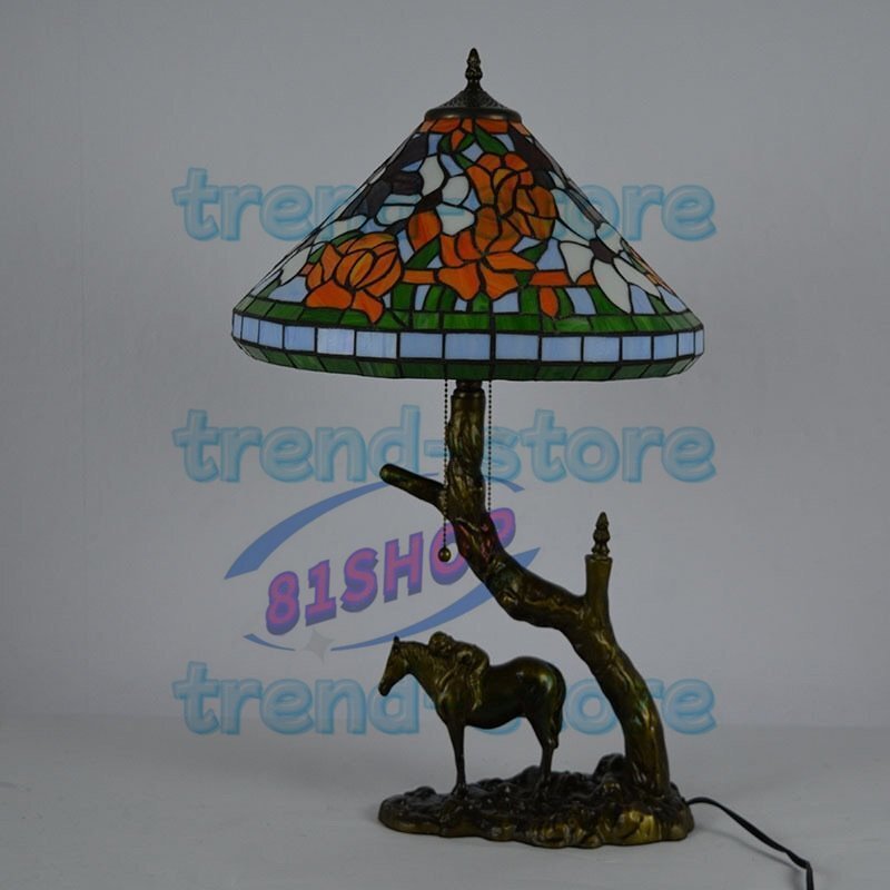 極美品☆高級ステンドグラスランプ .卓上スタンド 豪華テーブル 極美品☆高級ステンドグラスランプ .卓上スタンド 豪華テーブル