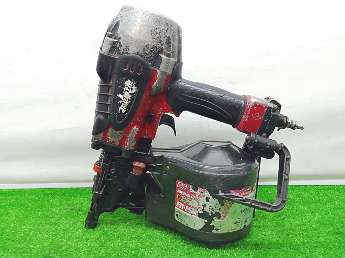 中古品 makita マキタ 90mm 高圧 エア釘打機 AN900HX|kyouei 中古品 makita マキタ 90mm 高圧 エア釘打機 AN900HX|kyouei