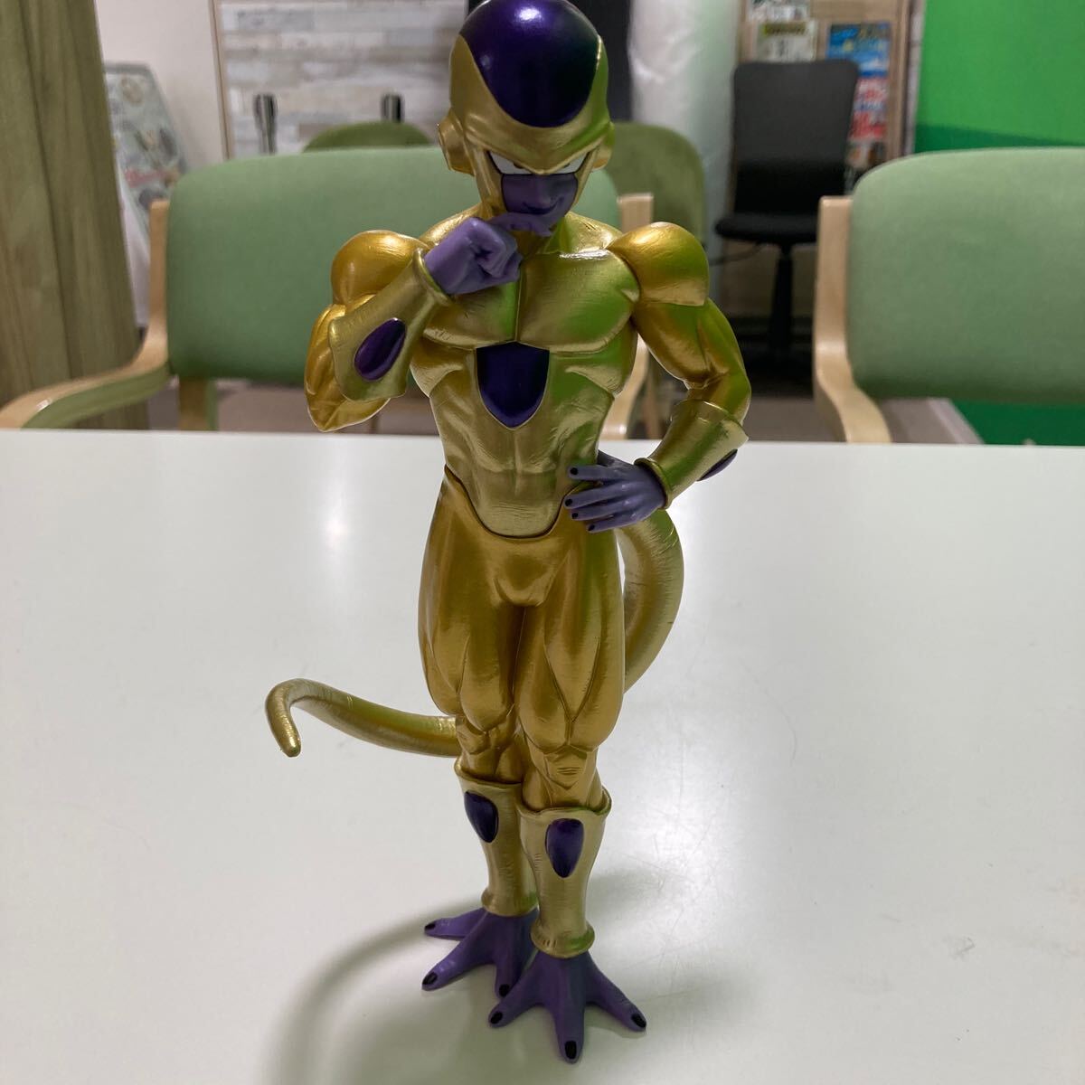 中古品 一番くじ ドラゴンボール BACK TO 息苦しく THE FILM E賞 中古品 一番くじ ドラゴンボール BACK TO 息苦しく THE FILM E賞